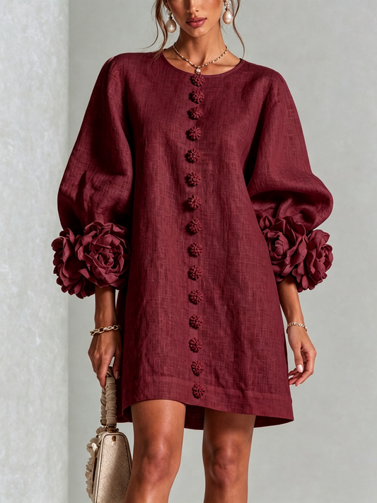 Ilaria | Vestido de lino con puños de rosas, burdeos